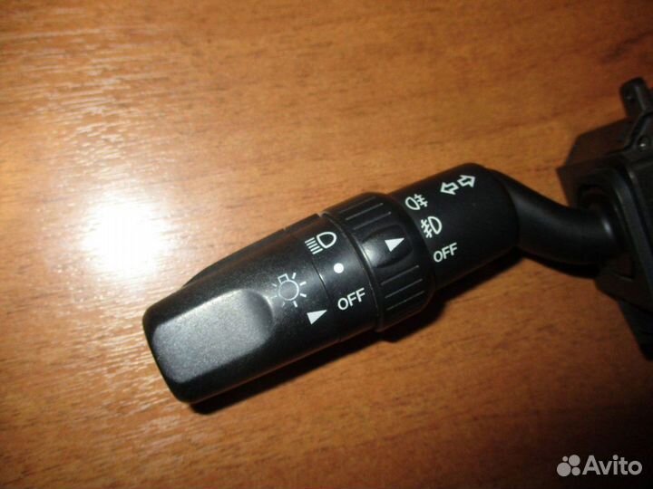 Переключатель поворотов подрулевой Mazda 3 (BK)