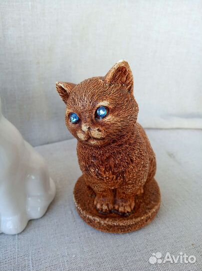 Фигурки кошек и котов копилки