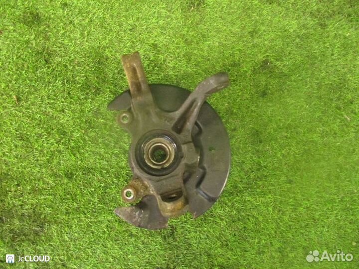 Ступица на nissan wingroad wfny10 GA15DE