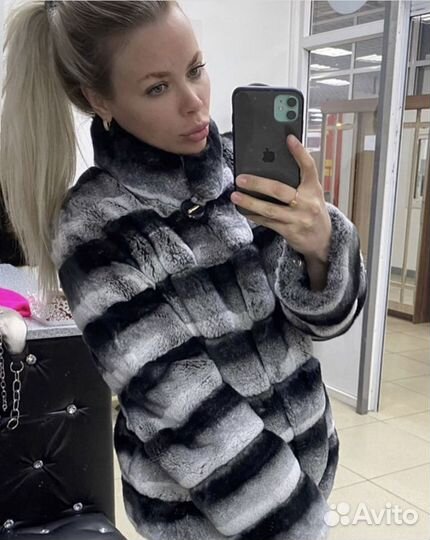 Шуба из меха бобрика
