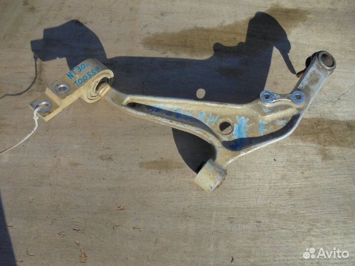 Рычаг передний правый Nissan Xtrail NT30 QR20DE