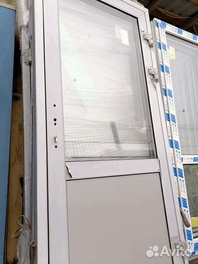 Готовые двери 95х210 мм алюминиевые