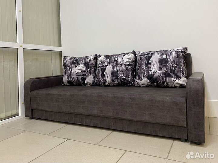 Диван прямой раскладной новый