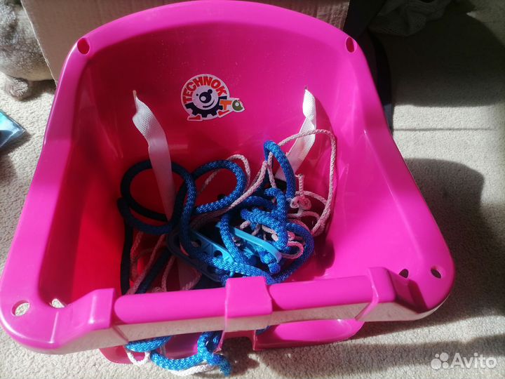 Детская качелька