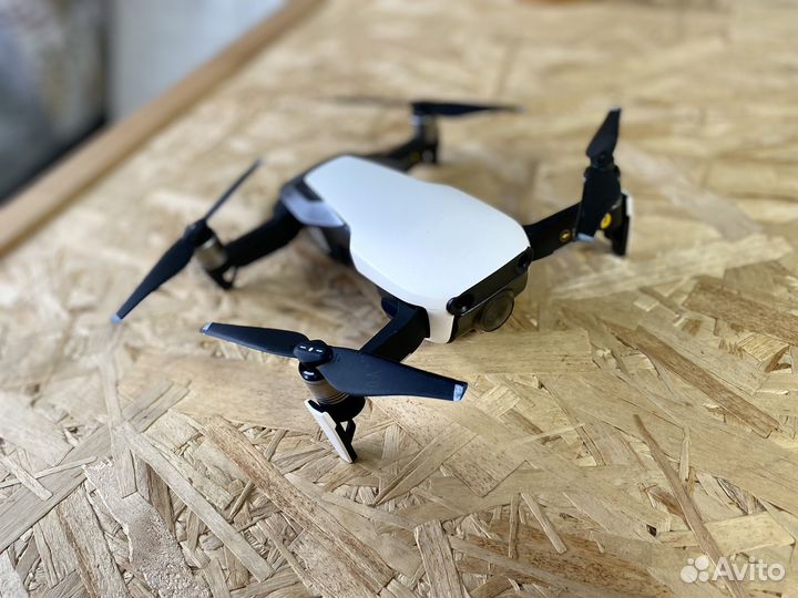 Квадрокоптер dji мавик air