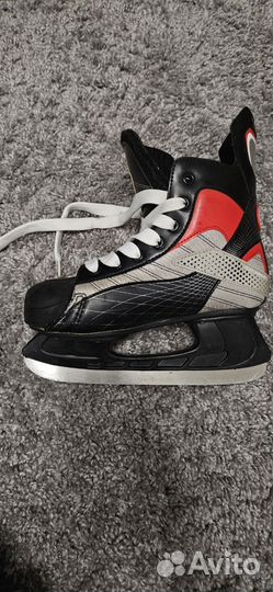 Коньки хоккейные