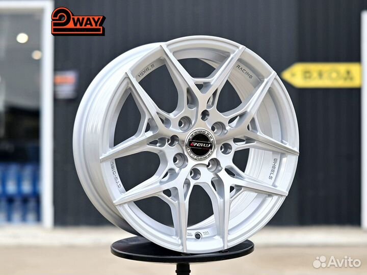 R15 Vossen HF-5 Стиль 6.5J ET38 4*100/114.3 (RV59)