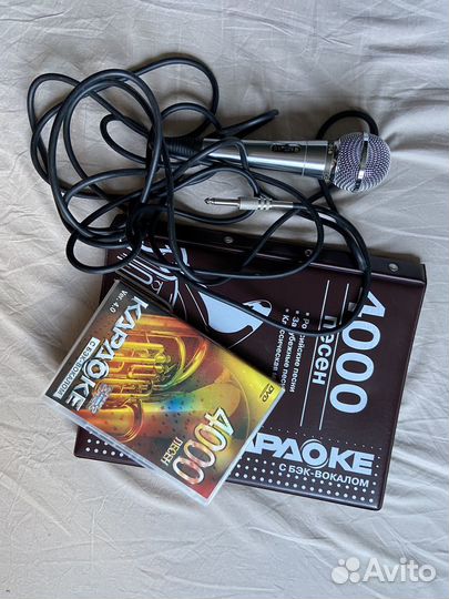 DVD плеер с караоке LG