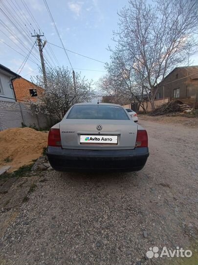 Volkswagen Passat 1.8 МТ, 2000, битый, 395 000 км