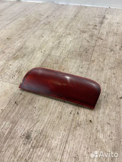Отражатель задний левый Ford Focus qqdb (1.8) 2006