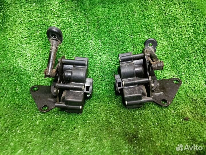 Сервопривод задних форточек Шаран