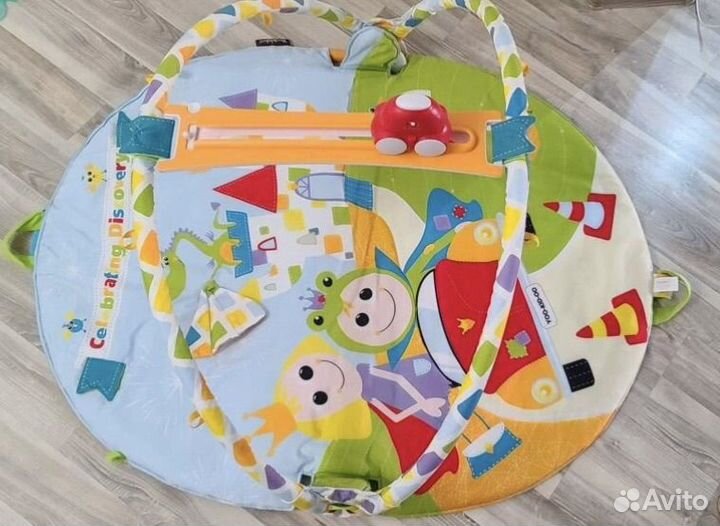 Развивающий коврик yookidoo