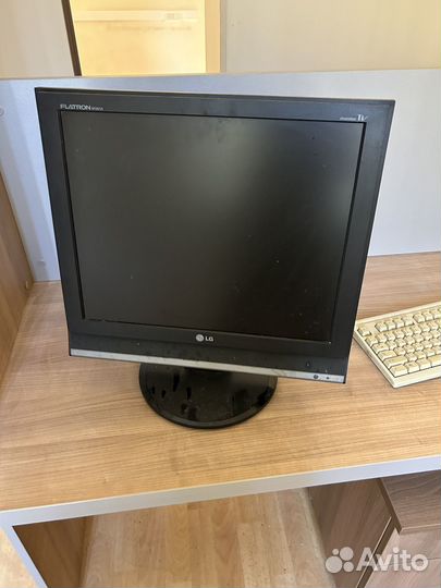 Монитор LG не рабочий