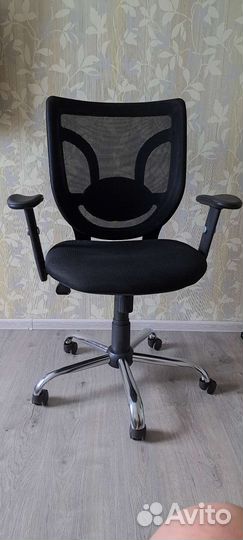 Компьютерное кресло