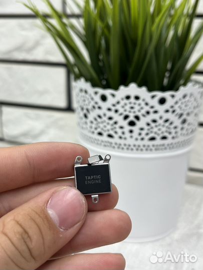 Задняя крышка iPhone 14