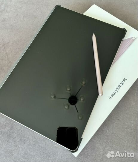 Samsung galaxy S7 FE 64 гб