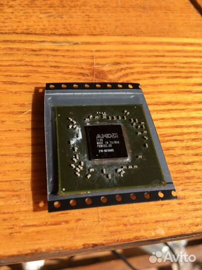 Видеочип AMD HD 6750 m 216-081005