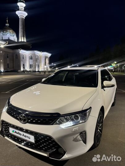 Toyota Camry 2.5 AT, 2015, 200 000 км
