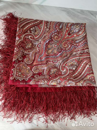 Павловопосадский чистошерстяной набивной платок