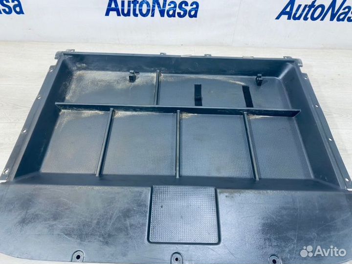 Пол багажника Kia Sorento SUV D4CB 2002