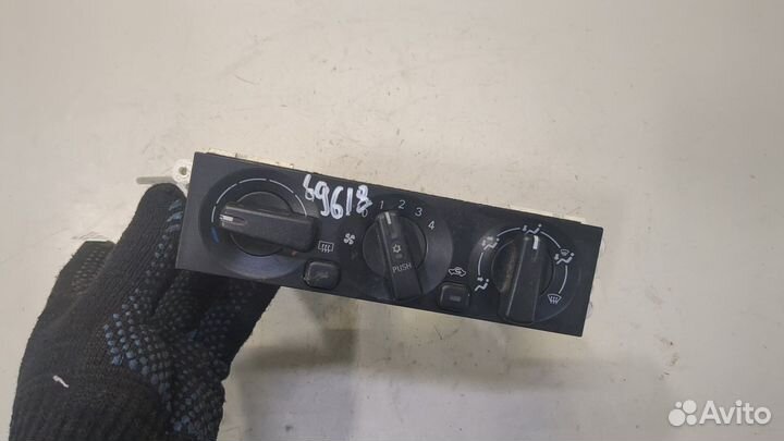 Переключатель отопителя Mitsubishi Pajero Pinin, 2