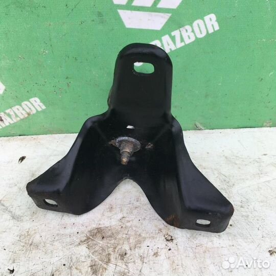 Кронштейн двигателя правый Форд Фокус 1