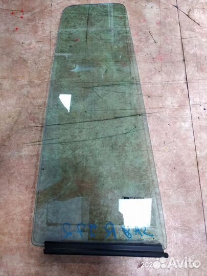 Стекло заднее правое форточка Опель Зафира Б