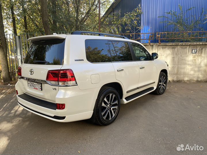 Toyota land cruiser 200 автомобиль