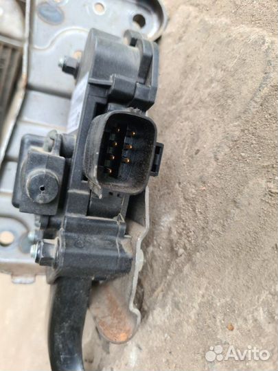 Педаль газа Land Rover Discovery 3 2005