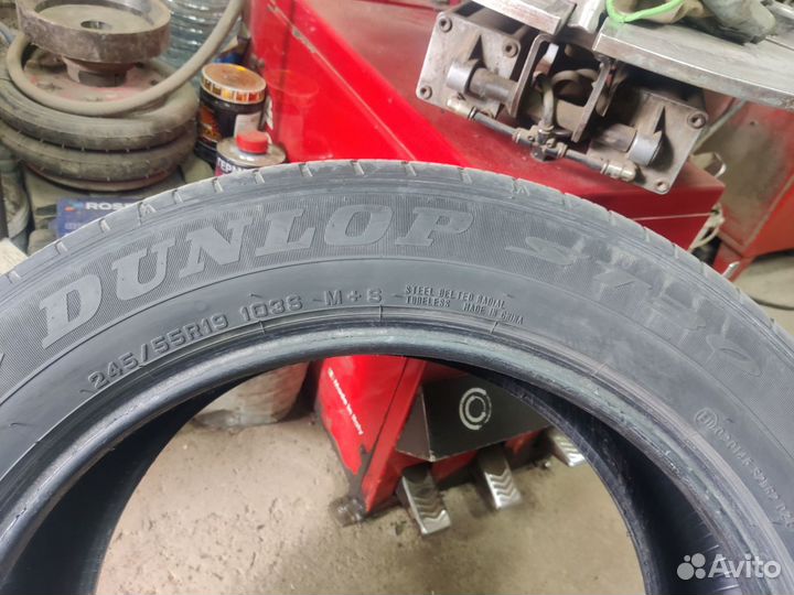 Dunlop Grandtrek ST30 245/55 R19 103S