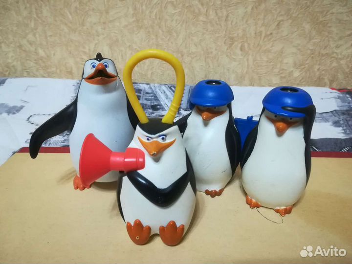 Игрушки Пингвины Мадагаскара из Макдональдса