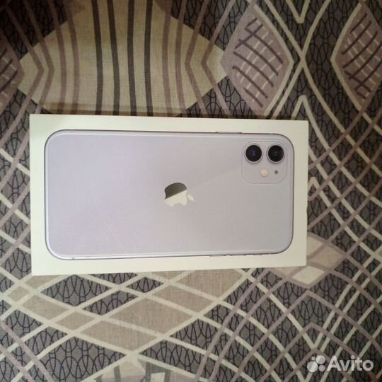 iPhone 11, 64 ГБ