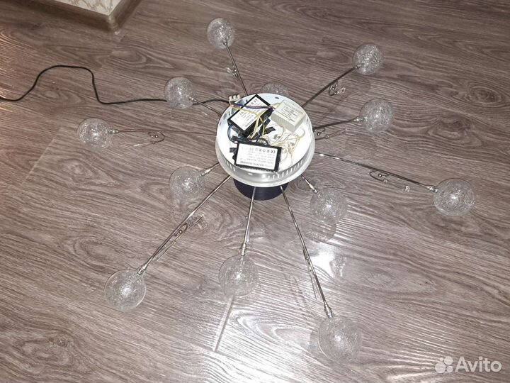 Люстра потолочная 12 ламп стекло/хром