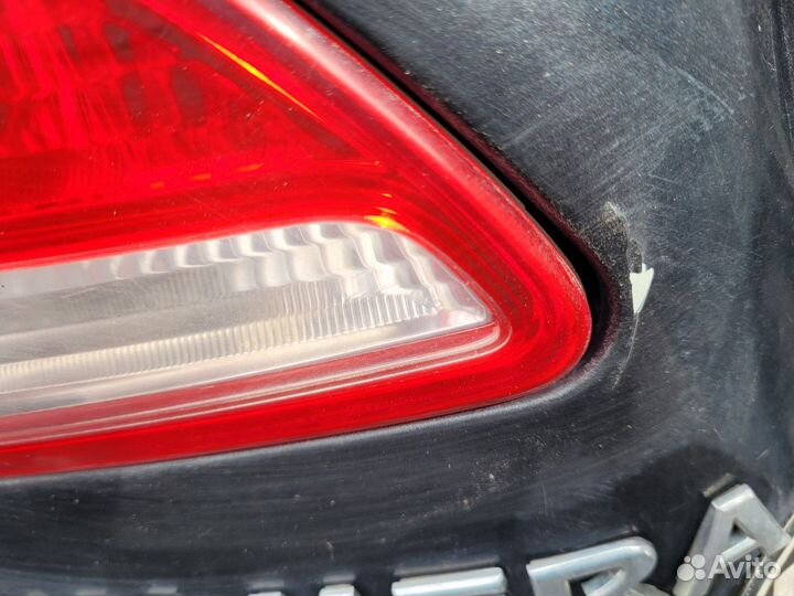 Фонарь задний левый внутренний Nissan Almera G15