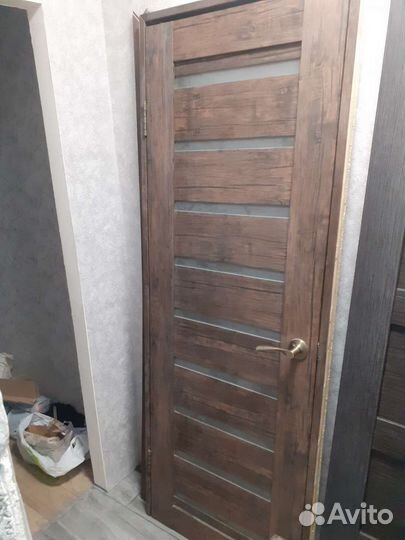 Межкомнатные двери бу 70 см с коробкой