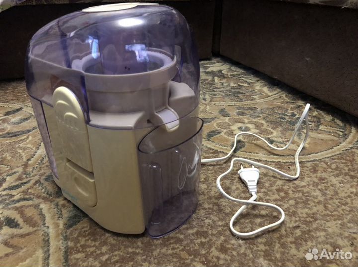 Соковыжималка Scarlett sc-012