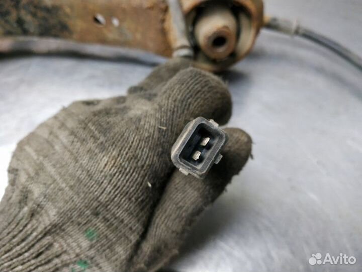 Рычаг задней подвески задний правый Mitsubishi