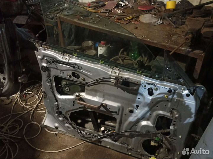 Двери subaru forester сг