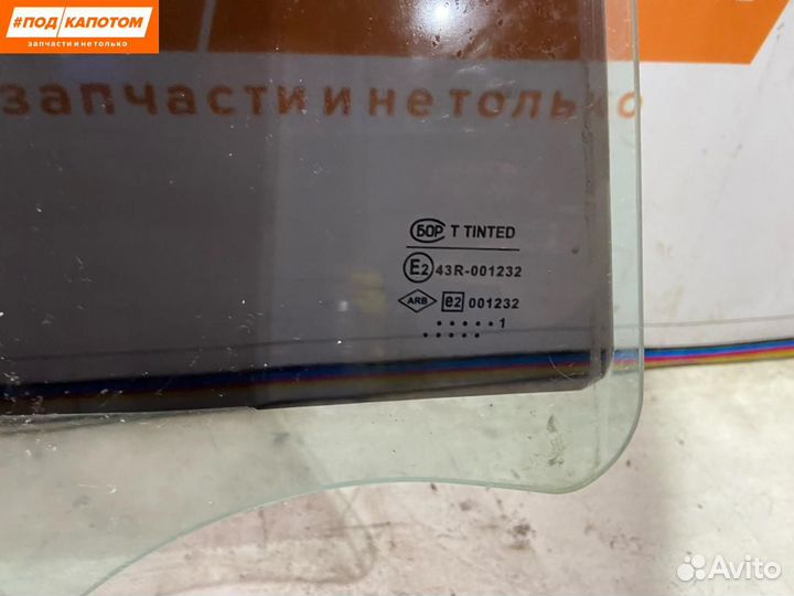Стекло двери задней правой Renault Logan 2001