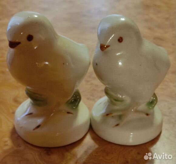 Фарфоровая статуэтка 