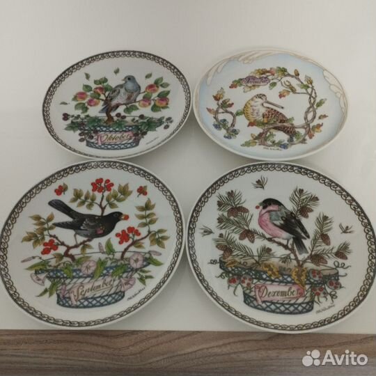 Настенная тарелка месяцы года. Тарелки сказки