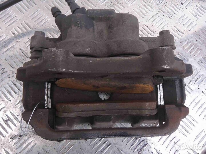 Суппорт передний правый Mercedes GLK X204