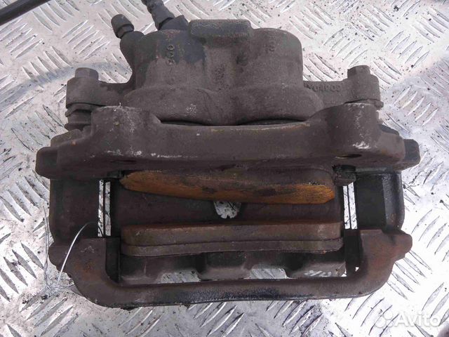 Суппорт передний правый Mercedes GLK X204