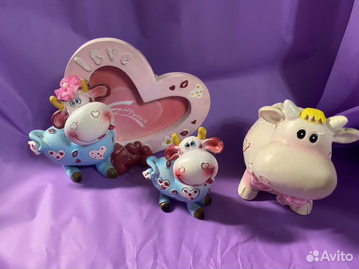 Фигурка (3 коровы с рамкой для фотографии)