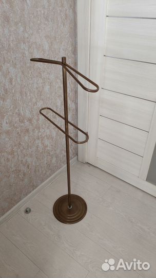 Вешалка для одежды напольная