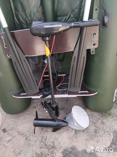 Продам лодку с мотором