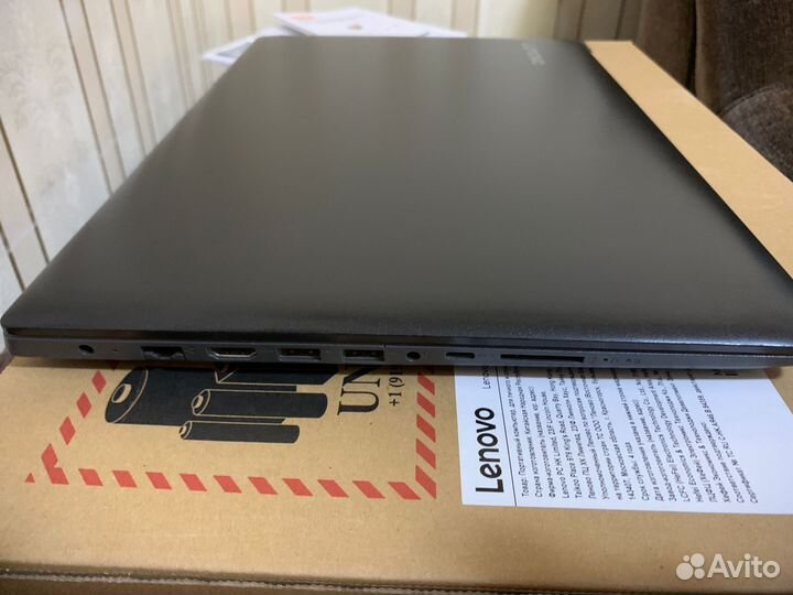 Lenovo IdeaPad 330-15ikb i3-8130U, GeForce MX 150