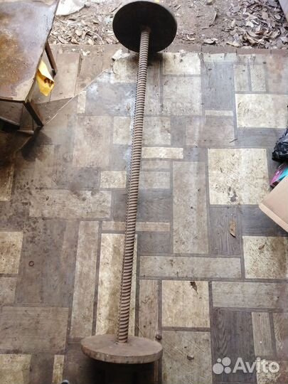 Лавка для жима лежа со стойками и штангой самодель