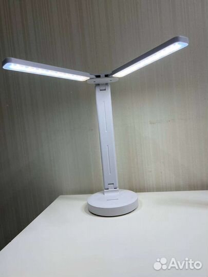 Настольная лампа светодиодная аккумуляторная