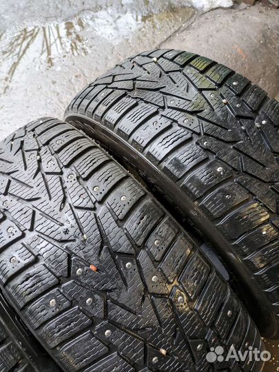 Nokian Tyres Hakkapeliitta 7 SUV 215/65 R16